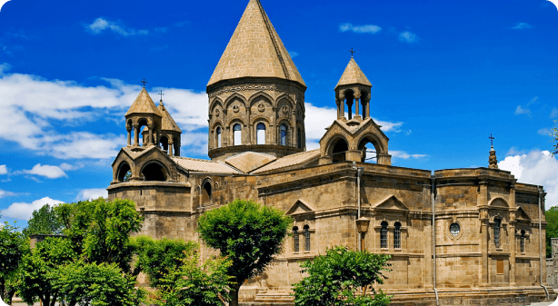 В завершающий день нашего путешествия мы посетим один из наиболее значимых культурных и религиозных центров страны.